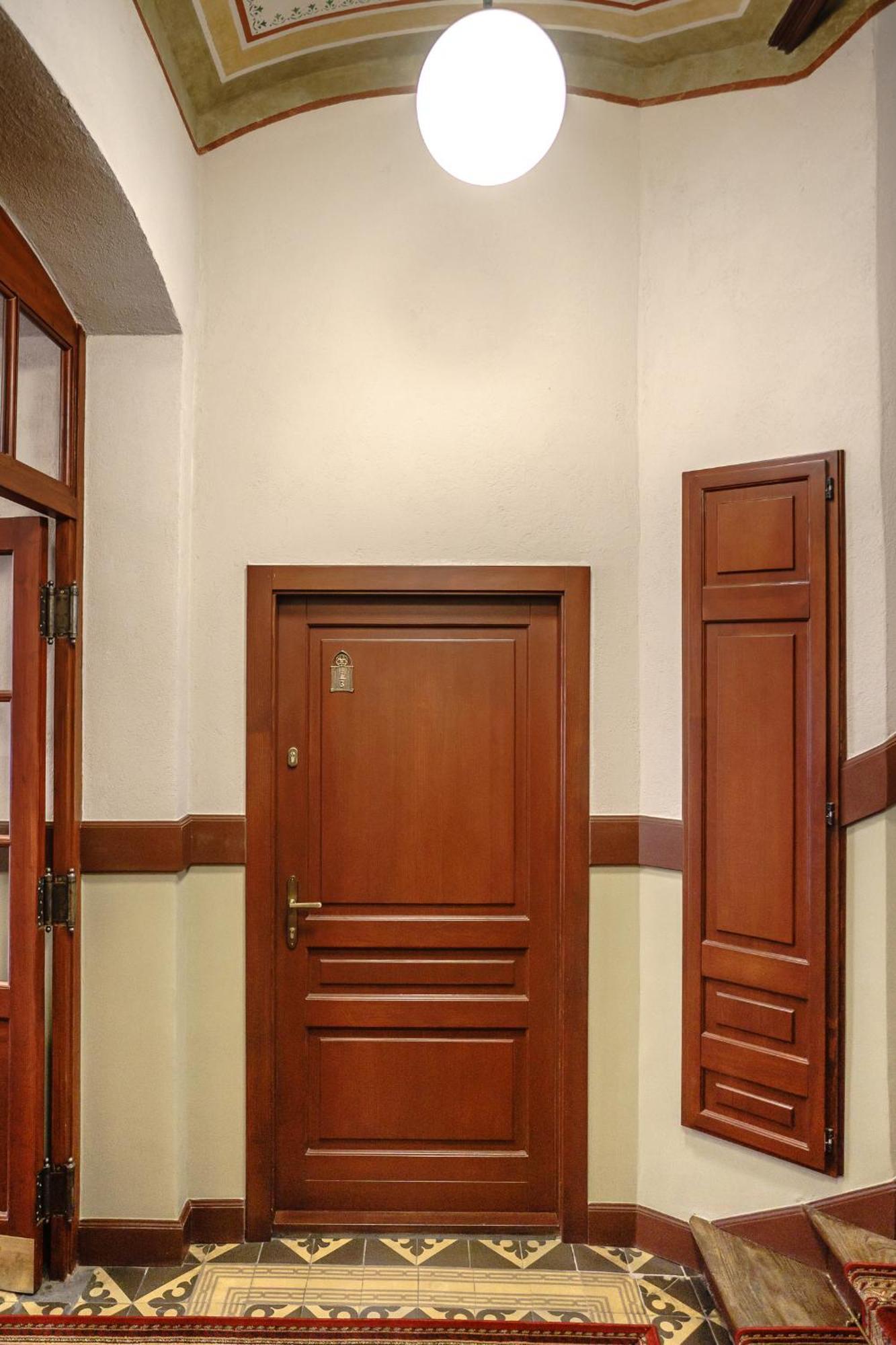 Old Town Ac Apartments Main Raiway Station Cracóvia Exterior foto
